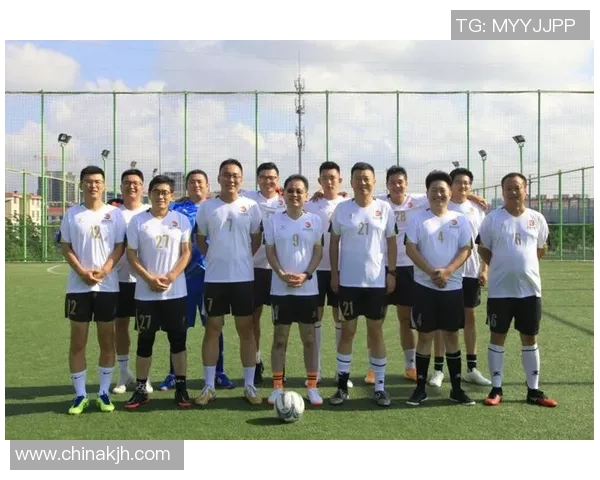 成都足球队个人能力分析：球员素质与团队协作的完美结合